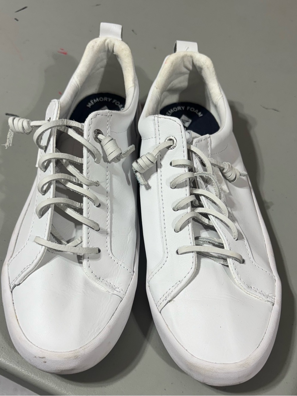 Sperry Bermuda Beach White Leather Sneakers Women’s Size 8 Memory Foam Casual